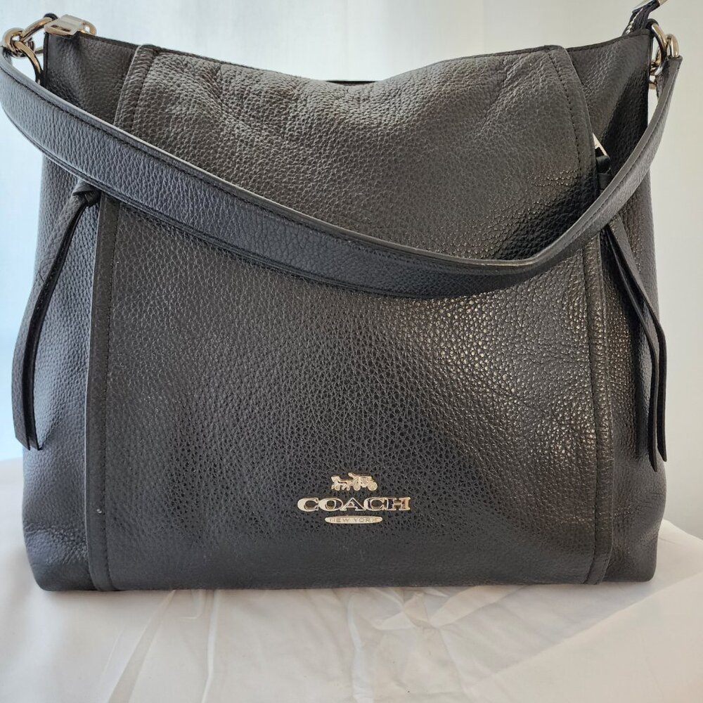 COACH Crossbody Shoulder Bag Black Pebble Leather Gold Hardware 1 Shoulder Strap